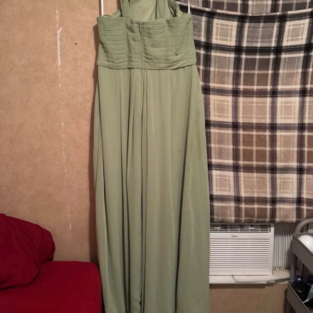 Elegant Green Strapless Dress